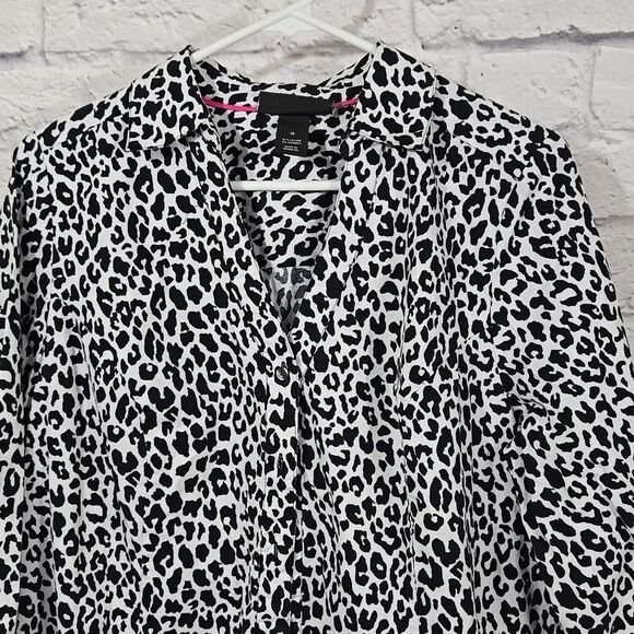 Lane Bryant Snow Leopard Print Button Down Shirt Woven Animal Print Women's 16 - Picture 2 of 9